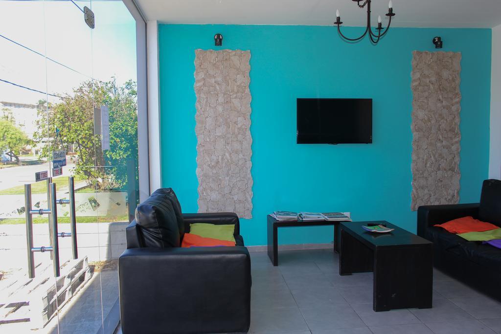 Hostel De Los Colores Piriápolis エクステリア 写真